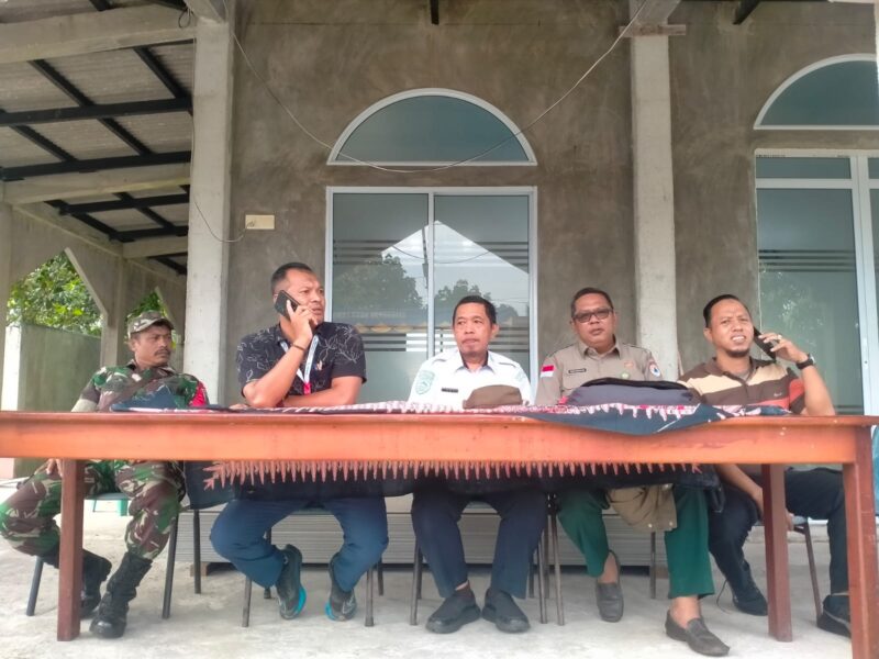 Pemerintah Dabo Lama, BPBD dan BMKG Gelar Sosialisasi Mitigasi Banjir Rob untuk Warga Pesisir | f. Redaksi