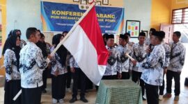 Johari Resmi Dilantik Sebagai Ketua PGRI Kecamatan Kepulauan Posek, Siap Jalankan Amanah Bersama Majukan Dunia Pendidikan | f. Redaksi