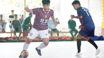 Beby dikatakan mirip dengan Bupati Lingga M. Nizar tampil efik membela Beijing A pada turnamen futsal LMG CUP II 2025 | f. Redaksi