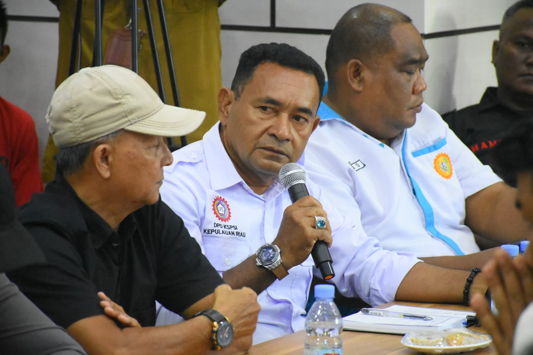 DPRD Lingga Perjuangkan Legalitas Penambang Timah  | f. Redaksi