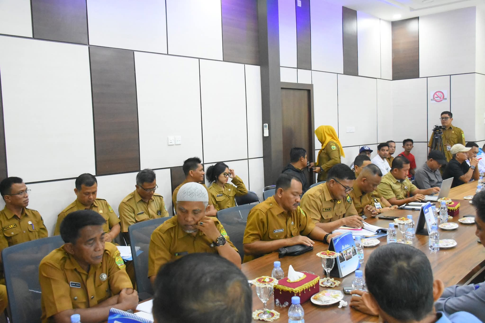DPRD Lingga Perjuangkan Legalitas Penambang Timah  | f. Redaksi