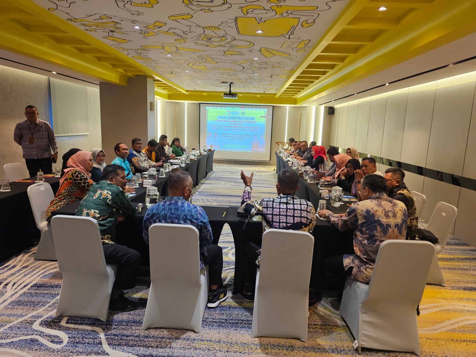 Lingga Mantapkan Hilirisasi Kelapa: FGD Sentra IKM Kelapa Rumuskan Strategi Besar 2025 | f. Redaksi