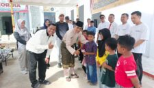 Kejari Lingga Serahkan 580 Akta Kelahiran & 46 KIA: Bukti Nyata Pendampingan Hukum untuk Masyarakat | f. Redaksi