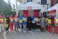 Ketua DPRD Lingga Maya Sari Borong Produk UMKM di Kegiatan Senam Sehat Bersama | f. Redaksi