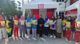 Ketua DPRD Lingga Maya Sari Borong Produk UMKM di Kegiatan Senam Sehat Bersama | f. Redaksi