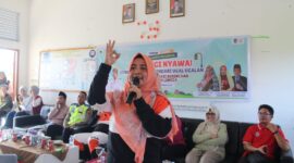 Bupati Lingga dan Bunda Genre Hadiri Sosialisasi Forum Genre di SMAN 1 Singkep Pesisir | f. Redaksi