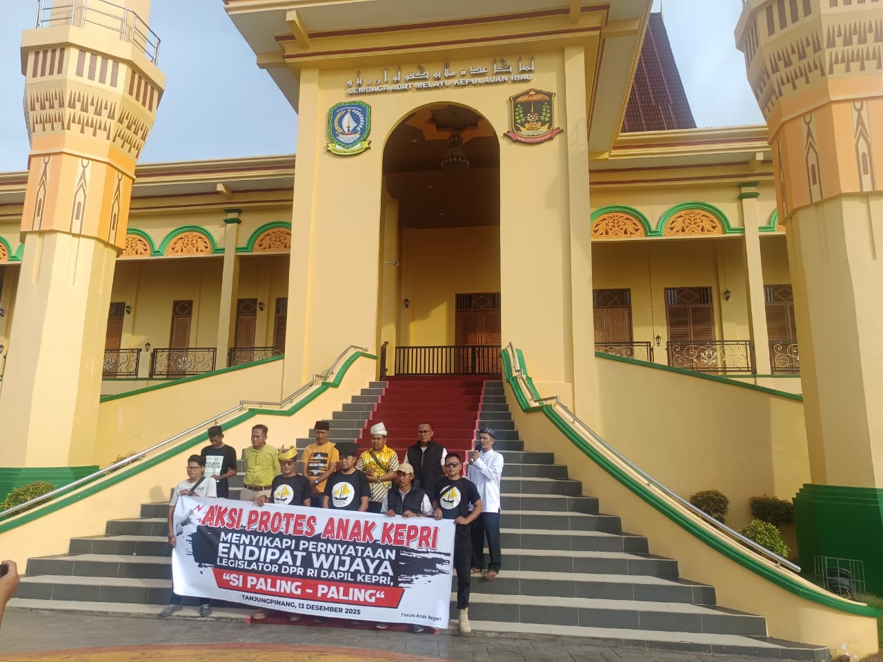 Gerakan Bersama Anak Kepri Kecam Pernyataan Endipat Wijaya: Dinilai Cederai Adab dan Marwah Melayu | f. Redaksi