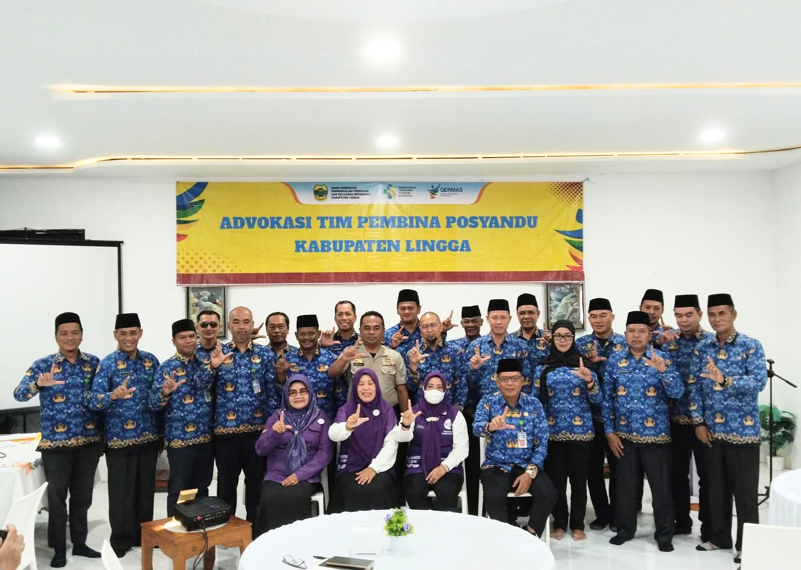 Foto bersama kegiatan Advokasi Pembinaan Posyandu di Dabo Singkep | f. Diskominfo Lingga