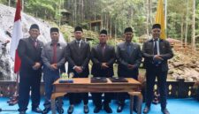 Bupati Lingga Lantik 6 Pejabat Pimpinan Tinggi Pratama di Air Terjun Resun, Sarat Filosofi Kepemimpinan | f. Diskominfo Lingga