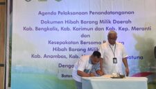 Bupati Lingga Teken Kesepakatan Hibah Tanah dengan Perum Bulog, Perkuat Ketahanan Pangan Daerah | f. Diskominfo Lingga