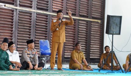 Pemerintah Kabupaten Lingga meresmikan Masjid Al-Hijrah di Jalan Istana Kota Baru, dirangkai Sholat Zuhur bersama dan pelepasan Mubaligh Ramadhan PMKL 1447 H / 2026 M | f. Diskominfo Lingga