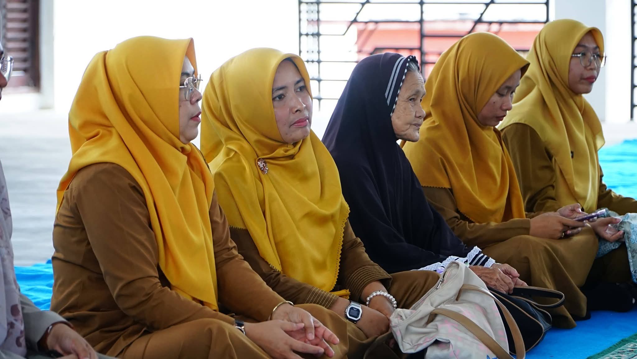 Pemerintah Kabupaten Lingga meresmikan Masjid Al-Hijrah di Jalan Istana Kota Baru, dirangkai Sholat Zuhur bersama dan pelepasan Mubaligh Ramadhan PMKL 1447 H / 2026 M | f. Diskominfo Lingga