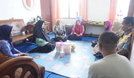 Ketua Dekranasda Lingga Hj. Feby Sarianty Gelar Silaturahmi Sambut Ramadhan 1447 H, Perkuat Komitmen Pengembangan Kerajinan Daerah | f. Sahib