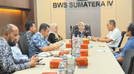 Wakil Bupati Lingga Novrizal melakukan konsultasi ke Balai Wilayah Sungai Sumatera IV untuk mempercepat pembangunan infrastruktur, pengendalian banjir, dan pengelolaan sumber daya air di Kabupaten Lingga | f. Diskominfo Lingga