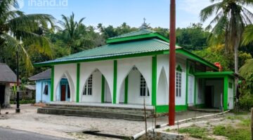Surau Al Mukminun, Kebun Nyiur, Dabo Singkep, Lingga, Kepri | f. Ihand