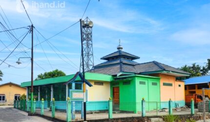Surau Nurul Islam, Sekop Laut, Dabo Singkep, Lingga, Kepri | f. Ihand