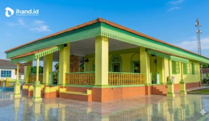 Masjid Sultan Daik Lingga, Kepri | f. Ihand