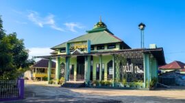 Masjid Al - Istiqomah, Sekop Darat, Dabo Singkep, Lingga, Kepri | f. Ihand