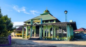 Masjid Al - Istiqomah, Sekop Darat, Dabo Singkep, Lingga, Kepri | f. Ihand