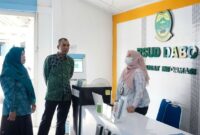 Wakil Bupati Lingga Novrizal melakukan kunjungan ke RSUD Dabo Singkep untuk memastikan pelayanan kesehatan tetap optimal pasca Idulfitri serta memberi dukungan kepada tenaga medis dan pasien | f. Sahib