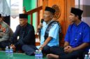 Sekda Lingga H. Armia bersama istri kunjungi Desa Bukit Harapan dalam Safari Ramadhan 1447 H. Bantuan CSR, santunan anak yatim, lansia, dan dana pendidikan disalurkan di Masjid Al Hijrah SP 3 | f. Diskominfo Lingga