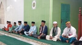 Sekda Lingga H. Armia resmi menutup rangkaian Safari Ramadan 1447 H Pemkab Lingga di Desa Musai. Kegiatan ini menjadi momentum mempererat silaturahmi dan mendengar aspirasi masyarakat | f. Prokopim Lingga