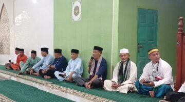 Sekda Lingga H. Armia resmi menutup rangkaian Safari Ramadan 1447 H Pemkab Lingga di Desa Musai. Kegiatan ini menjadi momentum mempererat silaturahmi dan mendengar aspirasi masyarakat | f. Prokopim Lingga