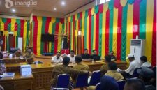 DPRD Lingga menggelar RDP terkait konflik lahan sagu di Desa Pekaka yang digarap PT CSA. Perusahaan diminta ganti rugi, rehabilitasi lahan, dan terapkan bufferzone | f. Redaksi