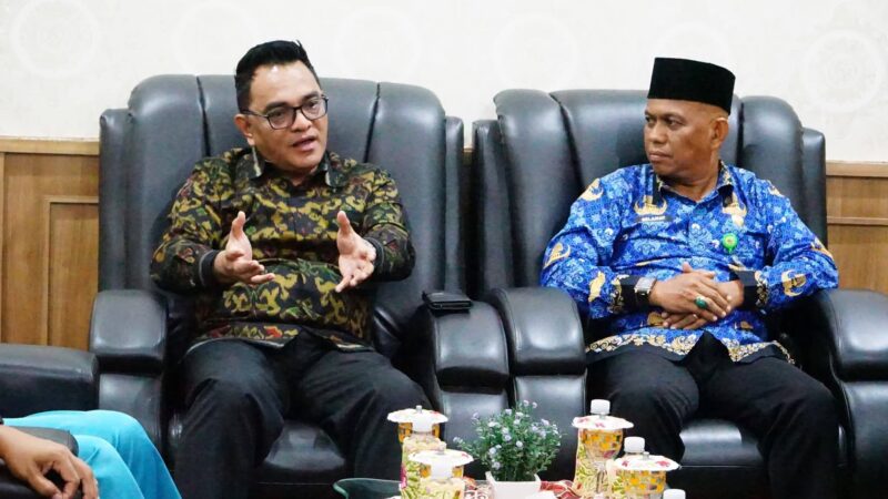 BPS Provinsi Kepri dan Pemkab Lingga memperkuat sinergi menjelang Sensus Ekonomi 2026. Kolaborasi lintas sektor ini diharapkan meningkatkan kualitas data dan mendukung pembangunan ekonomi daerah | f. Diskominfo Lingga