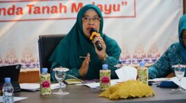 PKK Kabupaten Lingga menggelar rapat pembentukan Kampung CERIA, Lomba Vlog, dan persiapan Hari Posyandu Nasional 2026. Program ini fokus pada penguatan pelayanan dasar dan peran masyarakat | f. Diskominfo Lingga