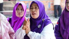 Ketua YKI Lingga, Hj. Feby Sarianty Novrizal | f.  Diskominfo Lingga