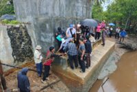 Hakim PN Tanjungpinang turun langsung ke lokasi kasus Jembatan Marok Kecil. Kejari Lingga memastikan pengujian fakta untuk mengungkap dugaan korupsi | f. Wandy