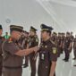 Kejaksaan Negeri Lingga melantik lima Kasubsi baru. Kajari Rully Afandi menegaskan pentingnya adaptasi cepat dan soliditas untuk meningkatkan kinerja institusi | f. Redaksi
