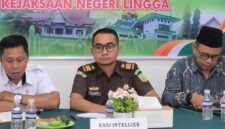 Rapat PAKEM Lingga 2026 menyimpulkan kondisi keagamaan masyarakat aman dan kondusif. Pengawasan media sosial akan diperkuat untuk antisipasi paham radikal | f. Vatawari