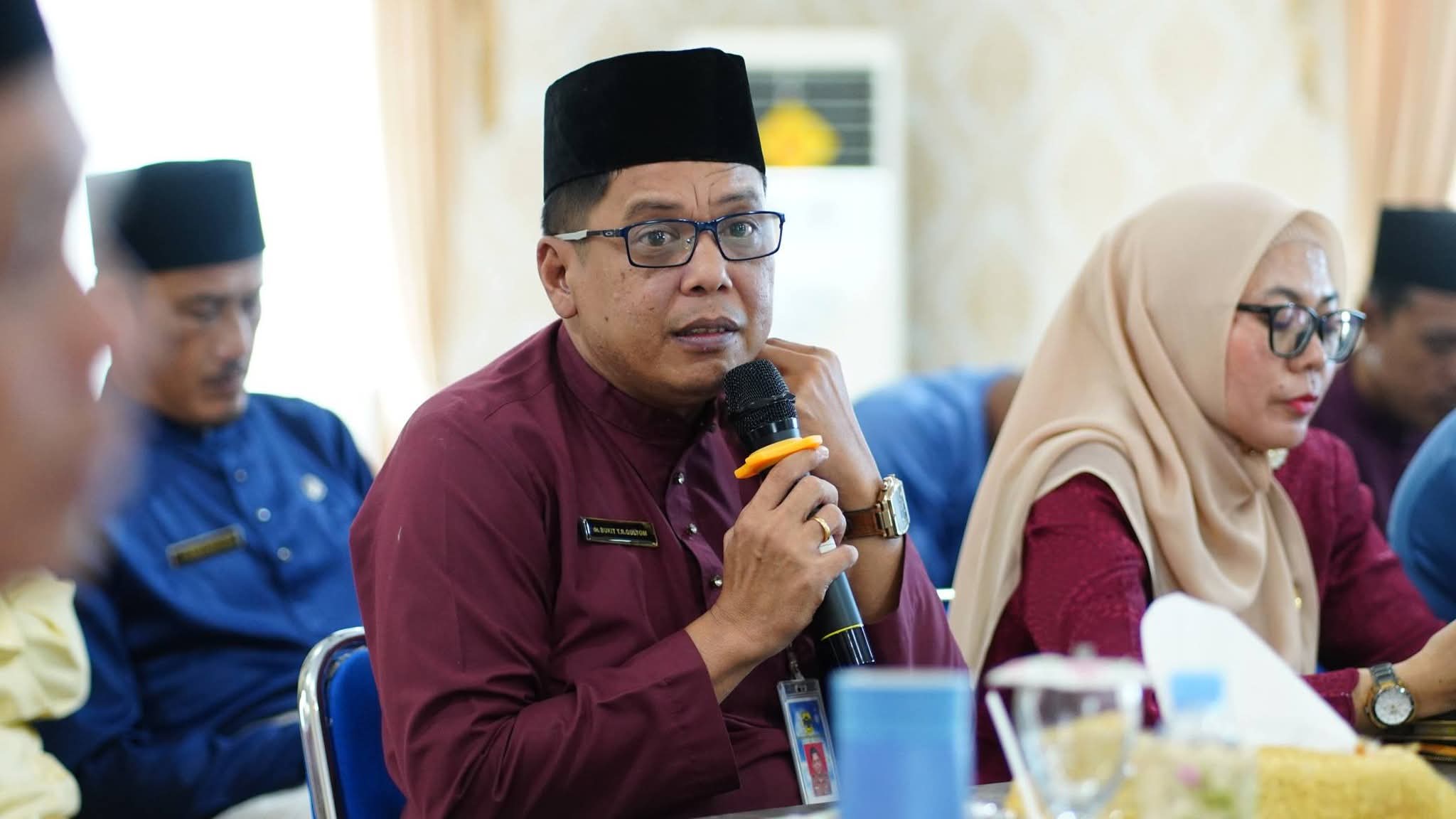 Bupati Lingga M. Nizar dan Wakil Bupati Novrizal memimpin Rakor OPD membahas program prioritas 2026. Fokus pada sinergi, kinerja, dan pelayanan publik | f. Diskominfo Lingga