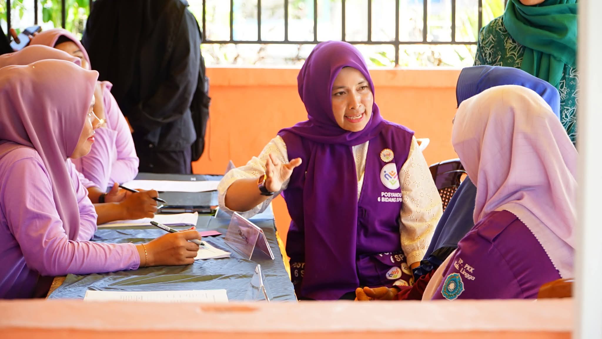 Kabupaten Lingga mencatat prestasi membanggakan dengan menjadi penyumbang terbesar Posyandu aktif di Kepulauan Riau pada Semarak Hari Posyandu Nasional 2026. Sebanyak 170 Posyandu aktif ikut mendukung pelayanan masyarakat berbasis 6 SPM | f. Diskominfo Lingga