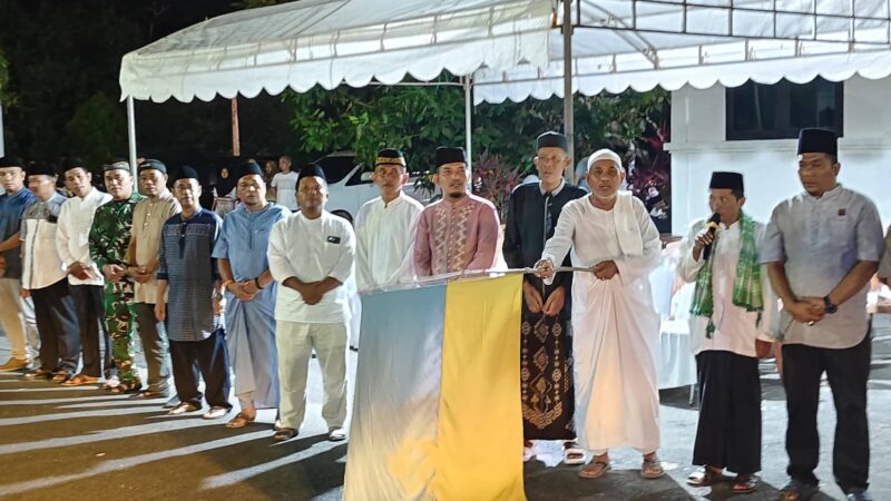 Pemerintah Kabupaten Lingga menggelar pelepasan Pawai Takbir Keliling Hari Raya Idul Adha 2026 di Halaman Kantor Bupati Lingga | f. Diskominfo Lingga