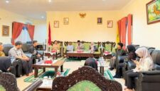 Pemerintah Kabupaten Lingga melalui Satgas MBG menggelar audiansi bersama Kepala KPPG membahas progres pembangunan Dapur 3T dan percepatan program Makan Bergizi Gratis demi meningkatkan kualitas gizi masyarakat | f. Redaksi
