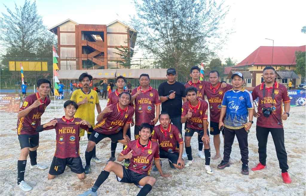 Tim Media B berhasil mengalahkan Tim Satlantas dengan skor 3-1 pada Turnamen Mini Soccer Kapolres Lingga Cup 2026 | f. Sahib