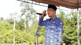 Pemerintah Kabupaten Lingga menggelar Upacara Hari Lahir Pancasila 2026. Wabup Novrizal menegaskan pentingnya nilai-nilai Pancasila sebagai pemersatu bangsa dan fondasi pembangunan daerah | f. Diskominfo Lingga
