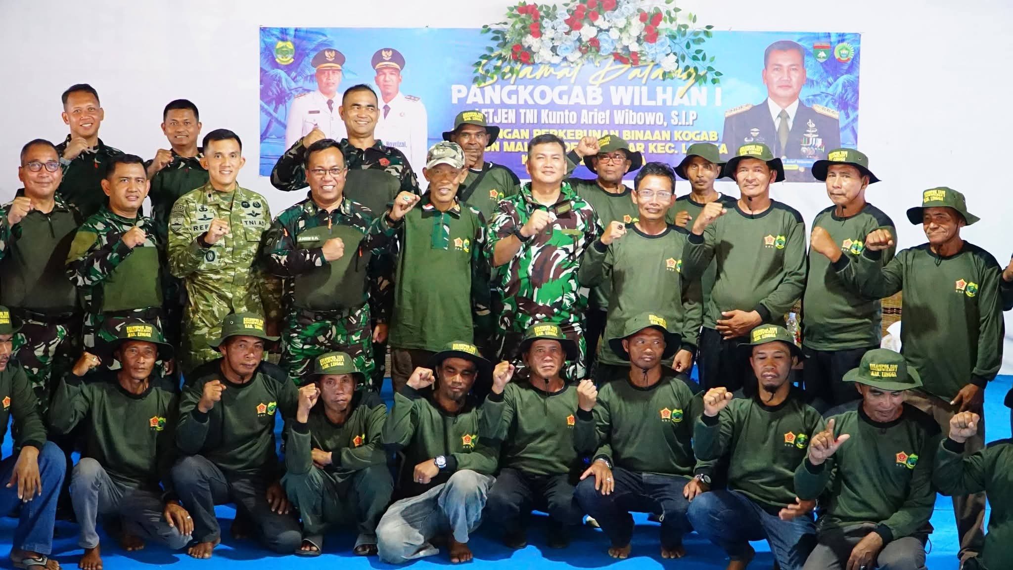 Sekda Lingga H. Armia menyambut kunjungan kerja Pangkogabwilhan I Letjen TNI Kunto Arief Wibowo di Kabupaten Lingga. Kunjungan fokus pada penguatan ketahanan pangan dan pengembangan pertanian berkelanjutan | f. Diskominfo Lingga