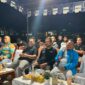 Bupati Lingga Muhammad Nizar menghadiri nonton bersama pembukaan Piala Dunia 2026 di Daik Lingga. Kegiatan ini menjadi bagian dari upaya menghadirkan tontonan olahraga dunia secara gratis, merata, dan memperkuat kebersamaan masyarakat | f. Diskominfo Lingga