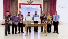 Pemerintah Kabupaten Lingga dan Kejaksaan Negeri Lingga menandatangani Nota Kesepahaman bidang Perdata dan Tata Usaha Negara. Kerja sama ini bertujuan memperkuat pendampingan hukum serta mendukung tata kelola pemerintahan yang baik | f. Diskominfo Lingga