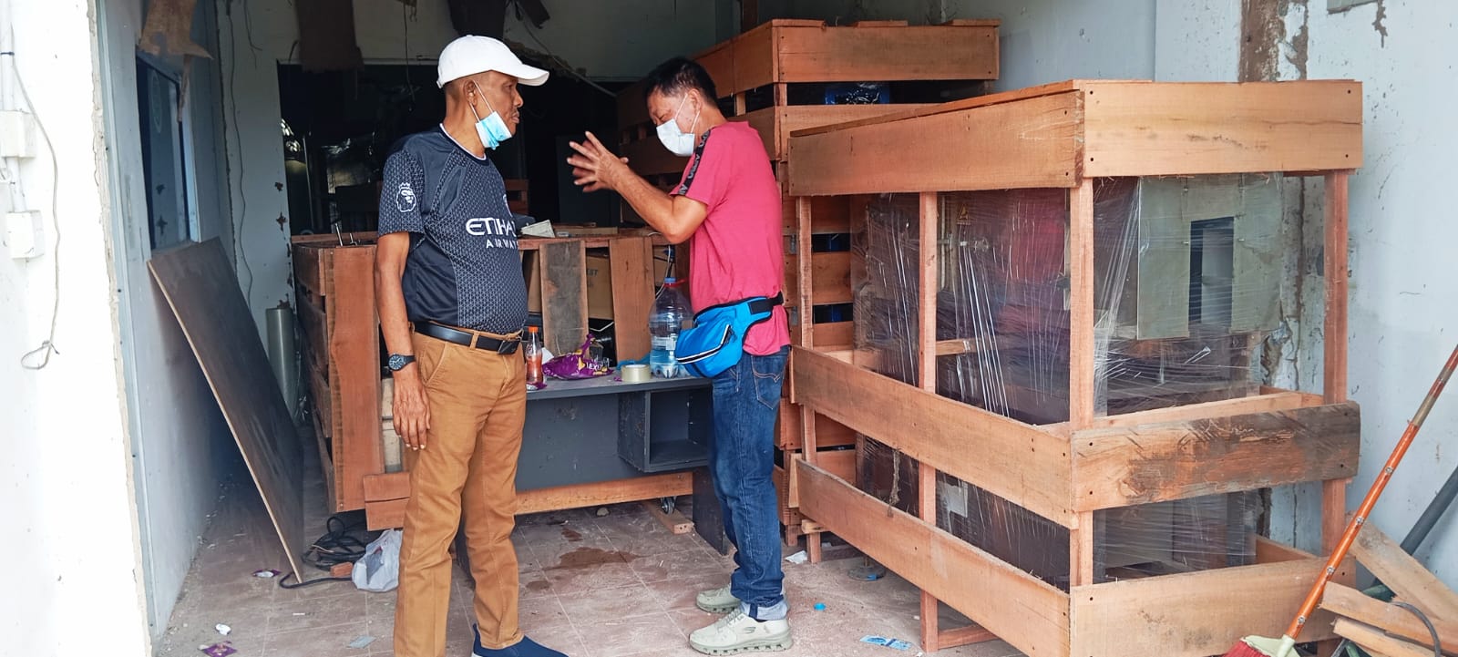Produksi air mineral milik BUMD Kabupaten Lingga melalui PT PSM ditargetkan mulai beroperasi Agustus 2026. Sekda Armia optimis program ini mampu meningkatkan PAD dan membuka pasar hingga luar daerah | f. Redaksi